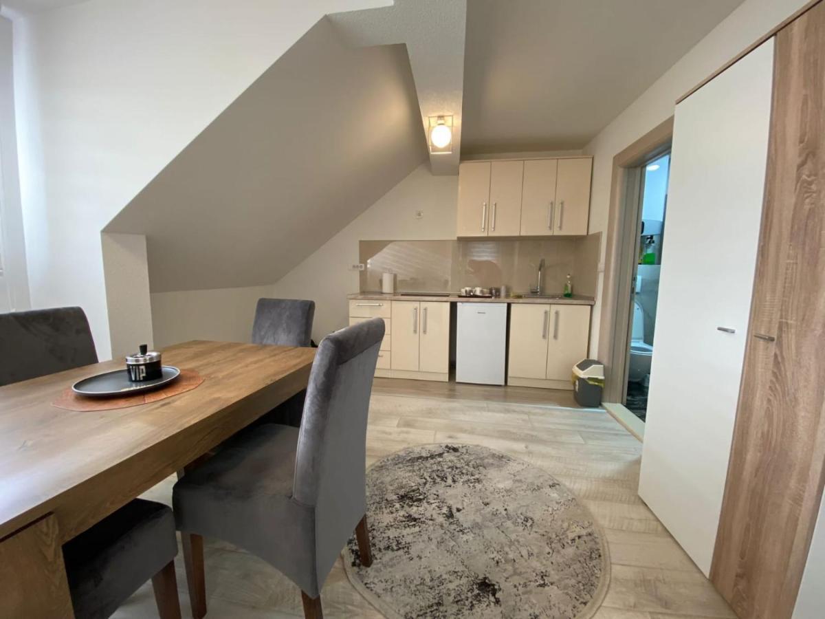 נובי פאזאר Koca Apartmani מראה חיצוני תמונה